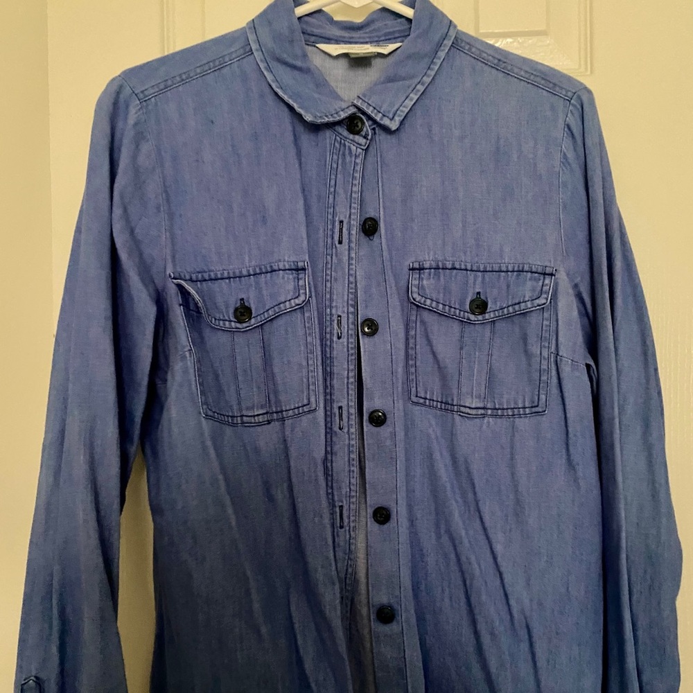 DENIM BUTTON DOWN SHIRT